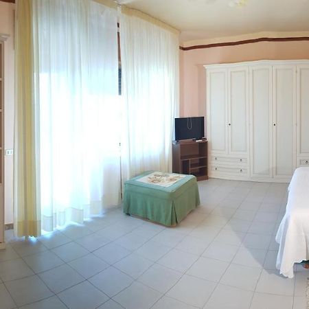 Stylish Apt Terina - Le Lincelle, Lamezia - Bright, Spacious, Elegant And With Terrace Sant'Eufemia Lamezia Eksteriør billede